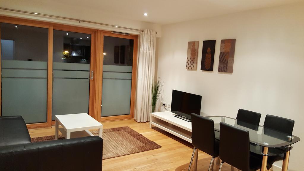 East Croydon Apartments - Just 3 Mins Walk To East Croydon Station Esterno foto