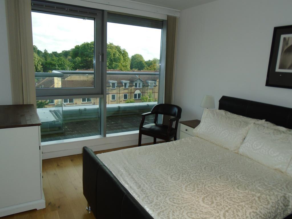 East Croydon Apartments - Just 3 Mins Walk To East Croydon Station Esterno foto