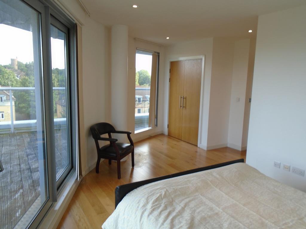East Croydon Apartments - Just 3 Mins Walk To East Croydon Station Esterno foto