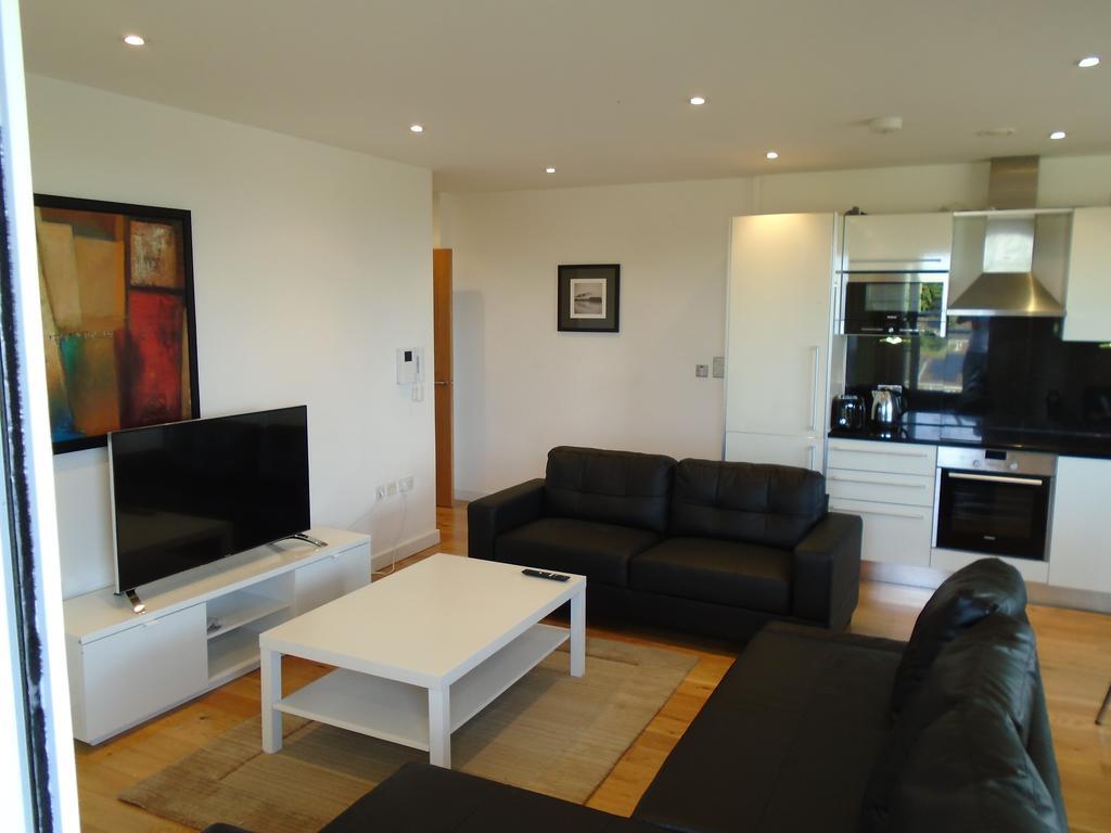 East Croydon Apartments - Just 3 Mins Walk To East Croydon Station Esterno foto