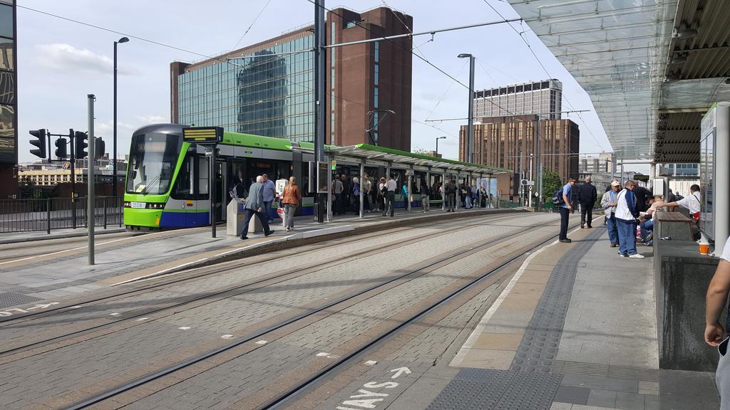 East Croydon Apartments - Just 3 Mins Walk To East Croydon Station Esterno foto