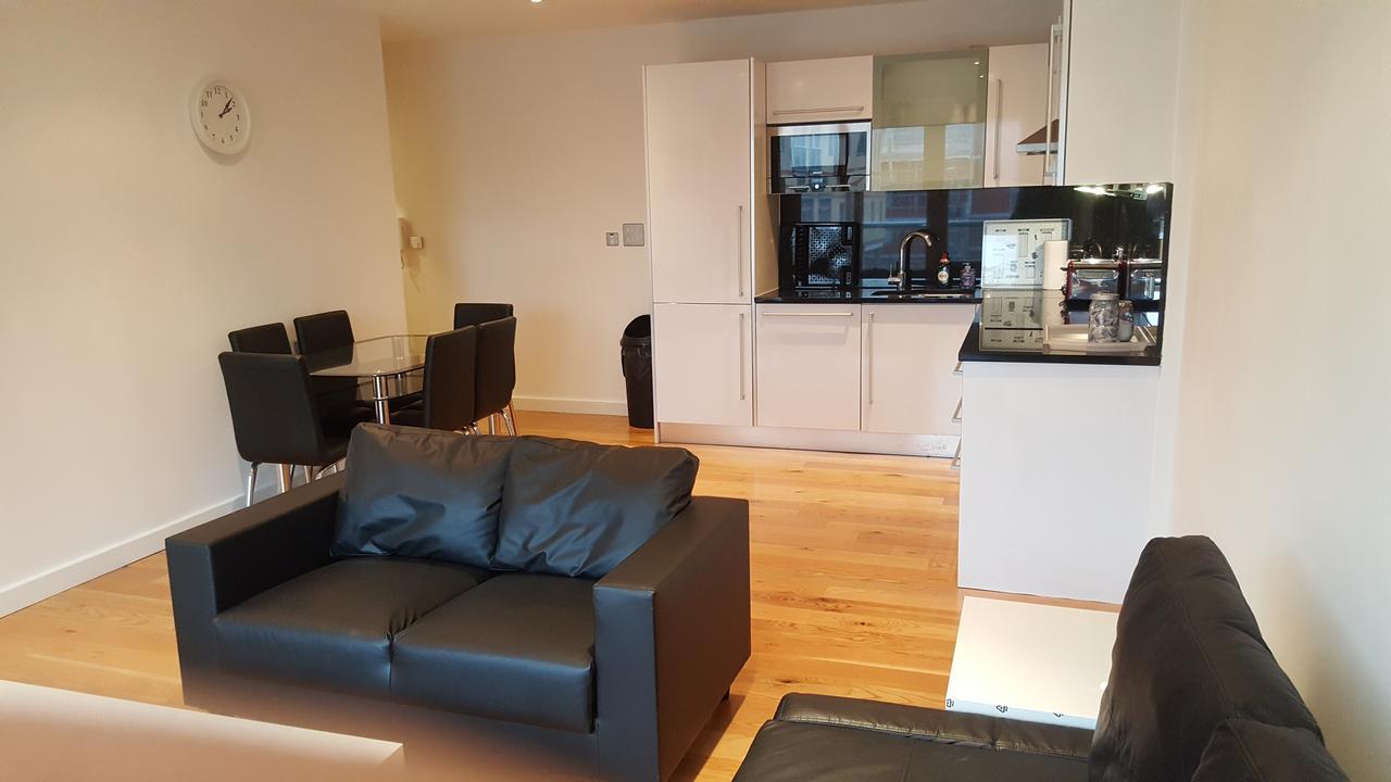 East Croydon Apartments - Just 3 Mins Walk To East Croydon Station Esterno foto