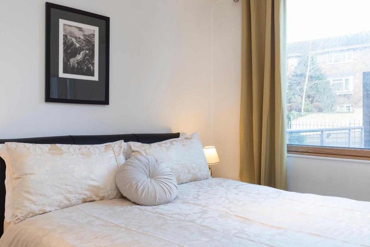 East Croydon Apartments - Just 3 Mins Walk To East Croydon Station Esterno foto