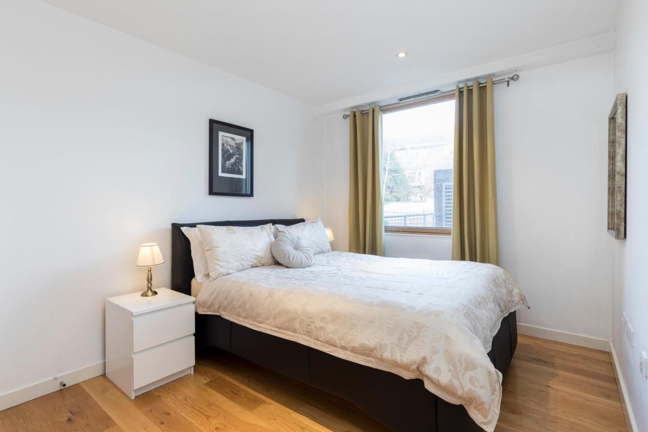 East Croydon Apartments - Just 3 Mins Walk To East Croydon Station Esterno foto