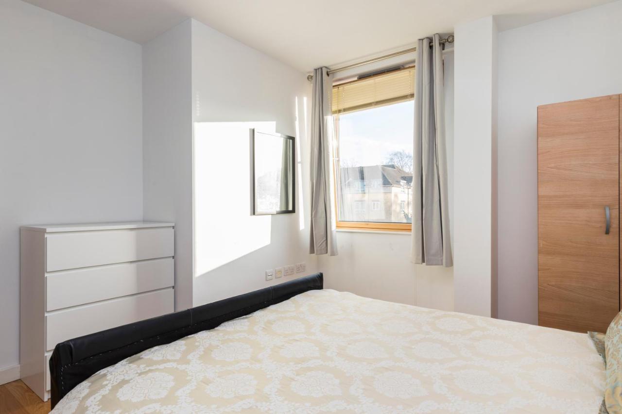 East Croydon Apartments - Just 3 Mins Walk To East Croydon Station Esterno foto